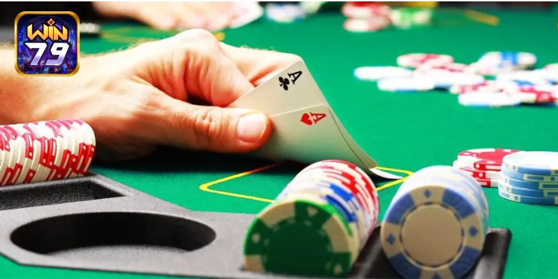 Mẹo áp dụng chiến lược poker từ cao thủ